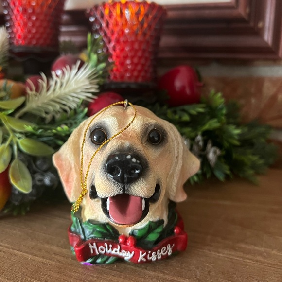 Vintage Labrador Retriever
Christmas Ornament Holiday
Kisses - Picture 1 of 6